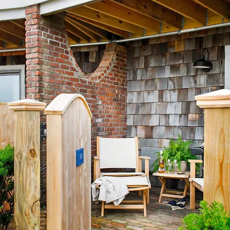 Baron'S Cove Hotel Sag Harbor Exterior photo