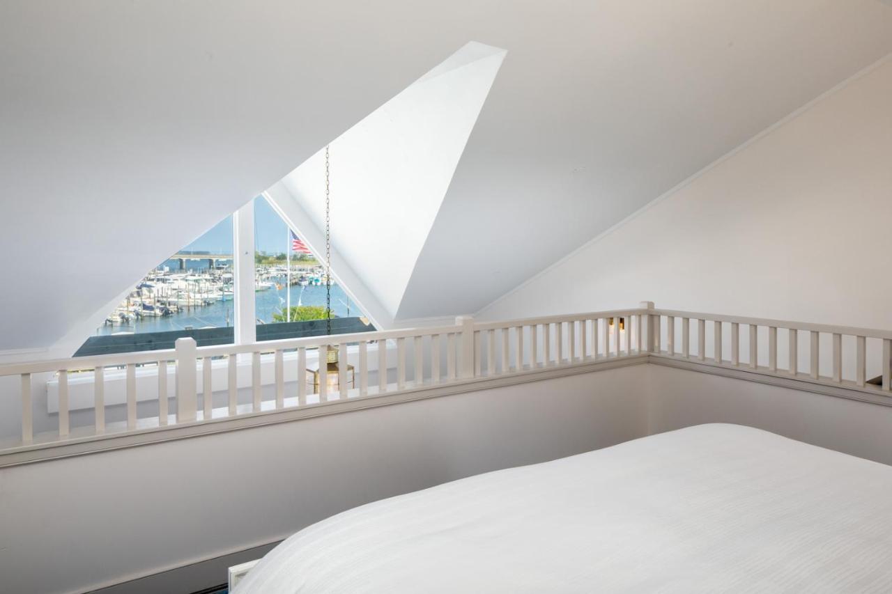Hotel Baron's Cove